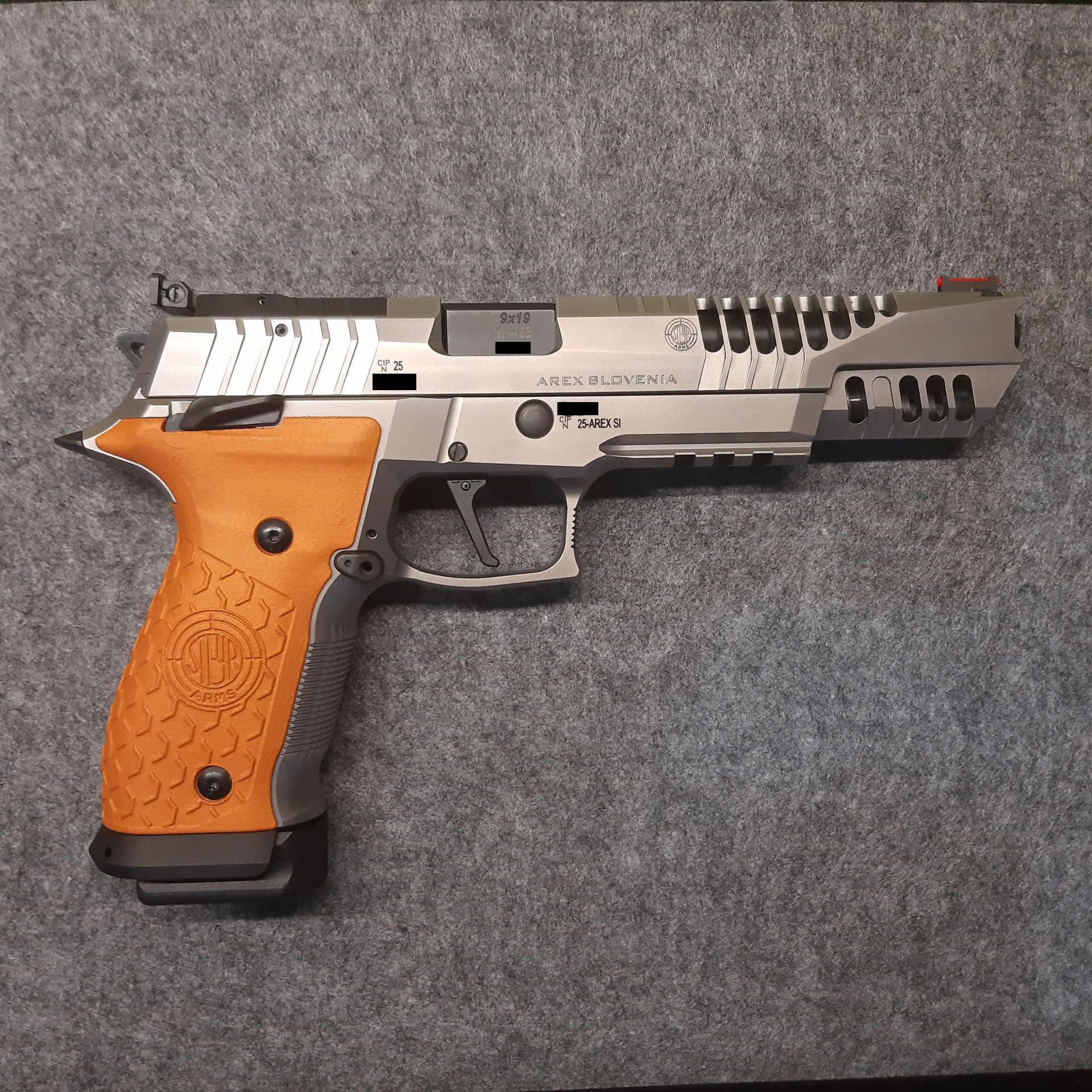 02 - Steyr ATC Rock 6" Ansicht rechts