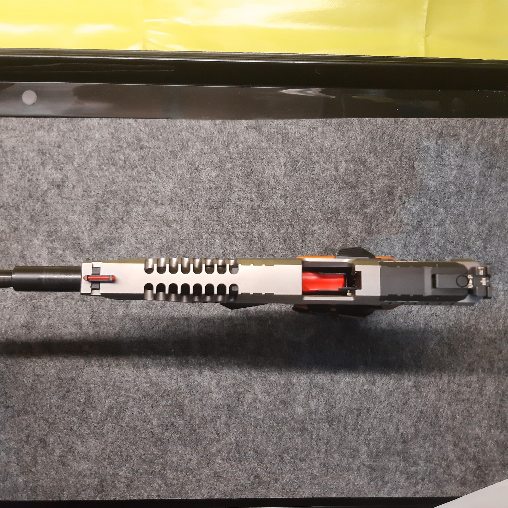 08 - Steyr ATC Rock 6"  Ansicht oben mit geöffnetem Verschluss